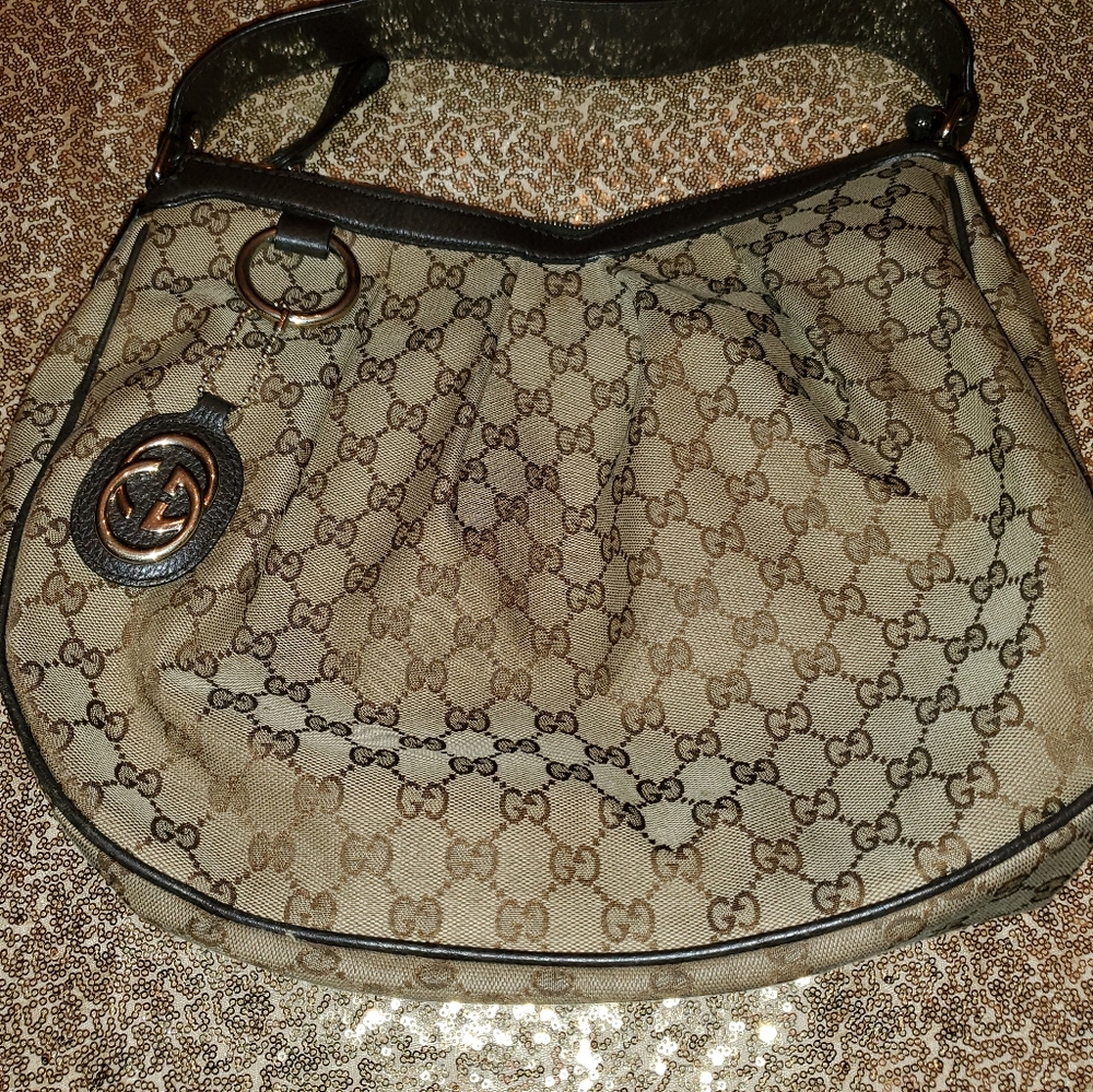 Gucci Sukey Hobo GG Canvas Bag